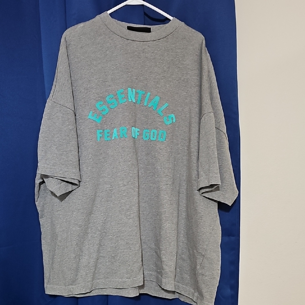 Fear of God Essentials Mens Heather Gray Tee with Aqua Print